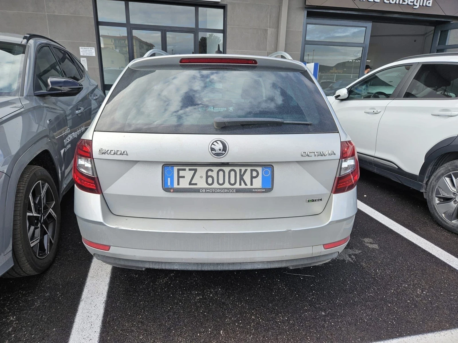 Skoda Octavia 1.5G-TEC /Avtomatik  - изображение 4