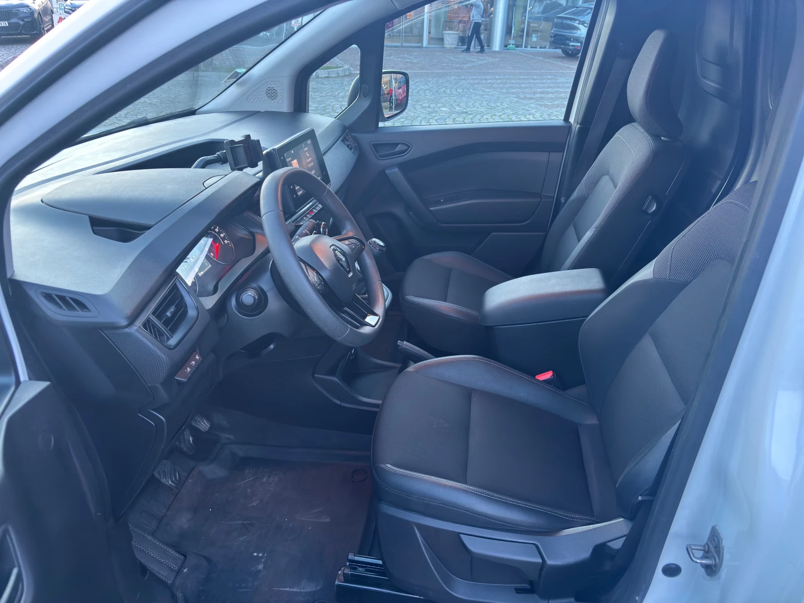 Renault Kangoo 1, 5 dCi 95 hp BVM6, снимка 15 - Автомобили и джипове - 53693279