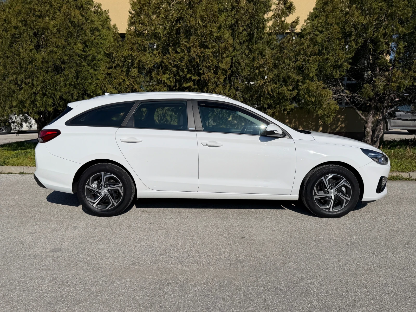 Hyundai I30 1.6CRDI 116к.с. FACE EURO 6 ГЕРМАНИЯ, снимка 6 - Автомобили и джипове - 53776263