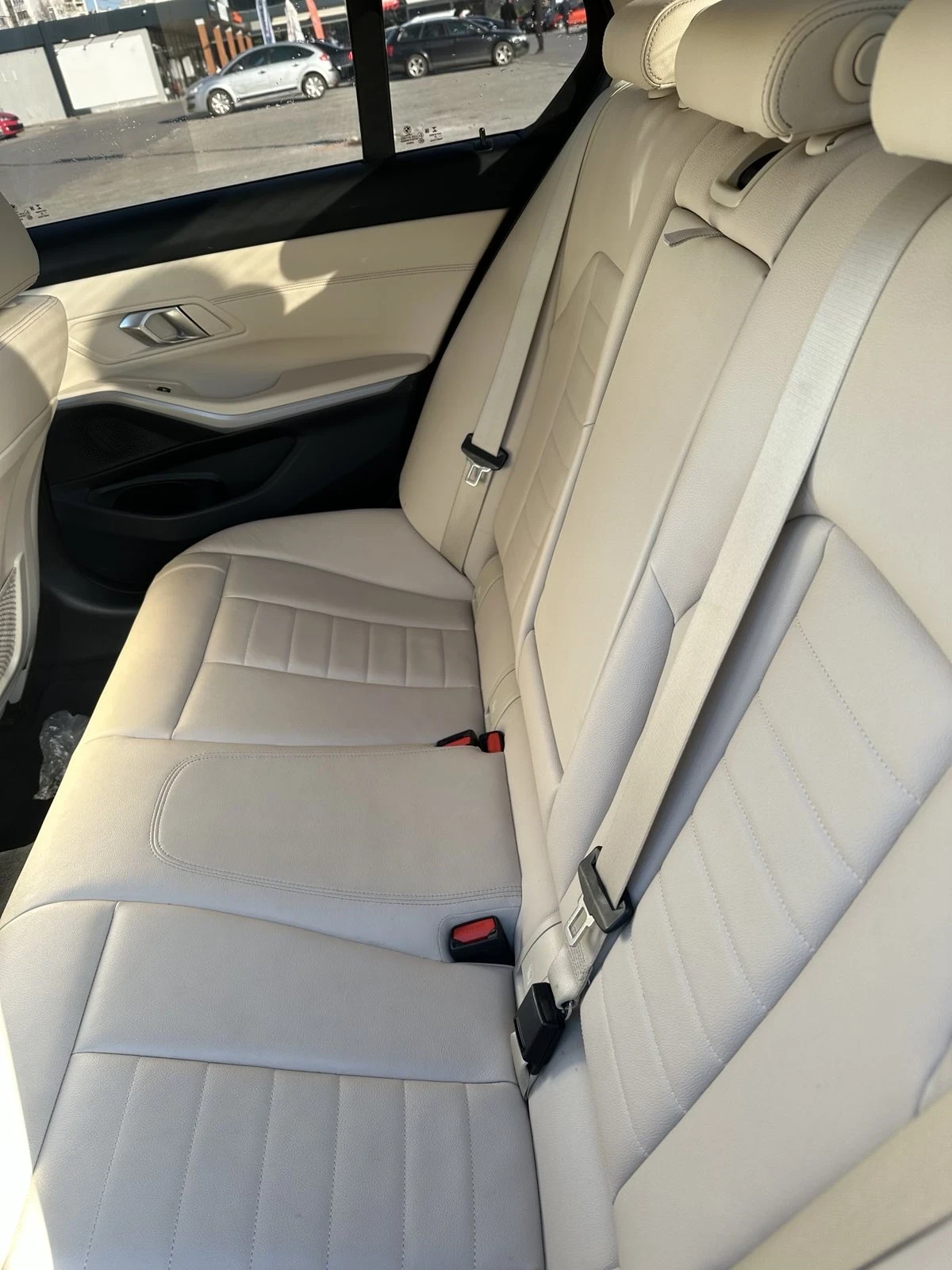 BMW 320 I, снимка 11 - Автомобили и джипове - 53817173