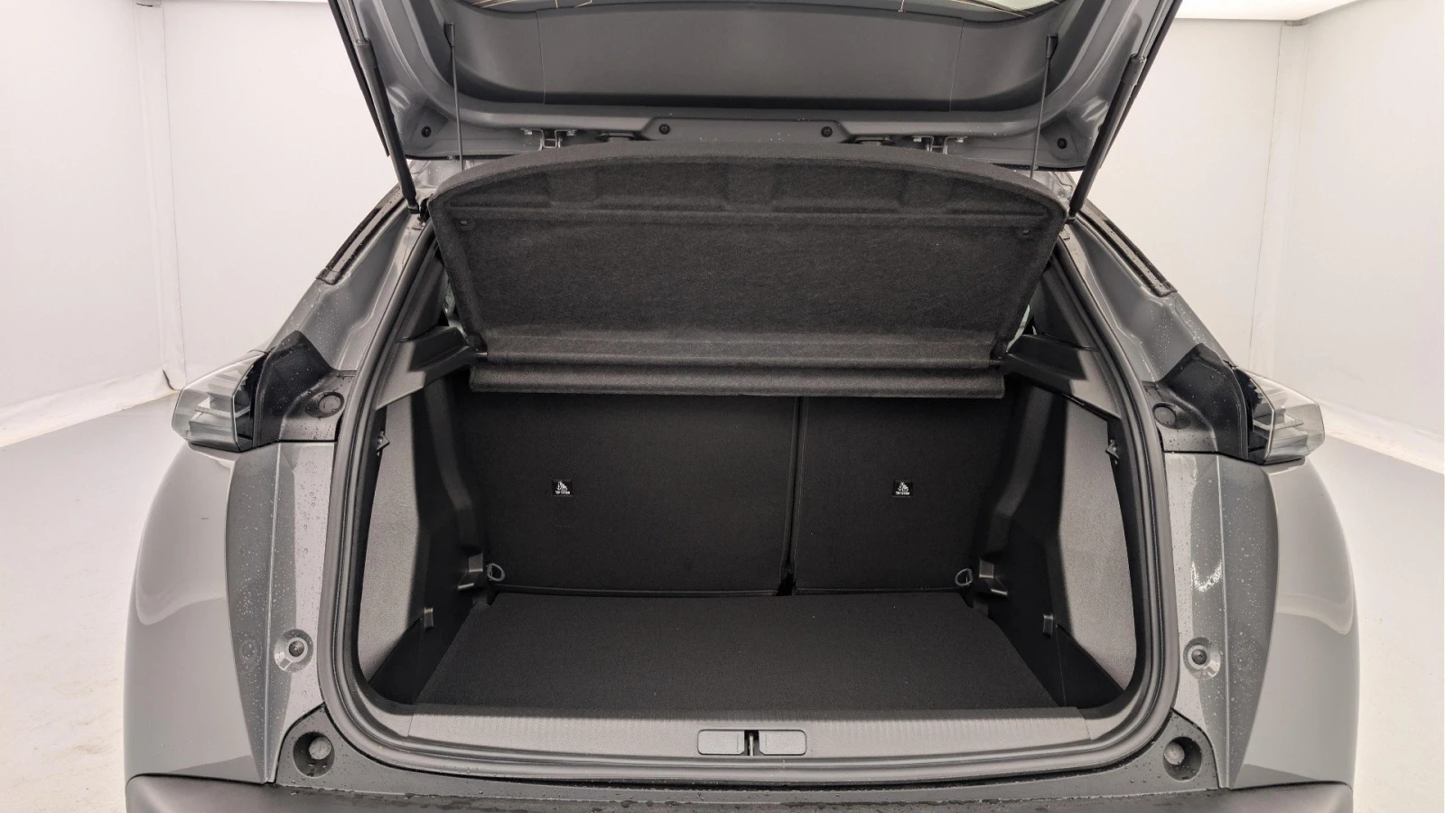 Peugeot 2008, снимка 16 - Автомобили и джипове - 53903265