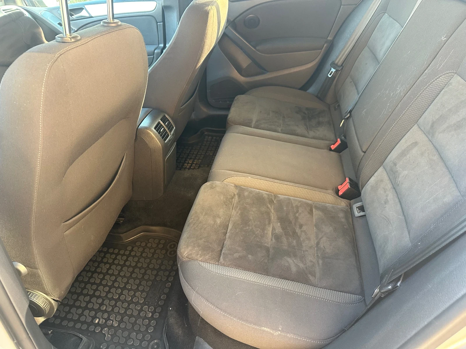 VW Golf, снимка 8 - Автомобили и джипове - 53962509