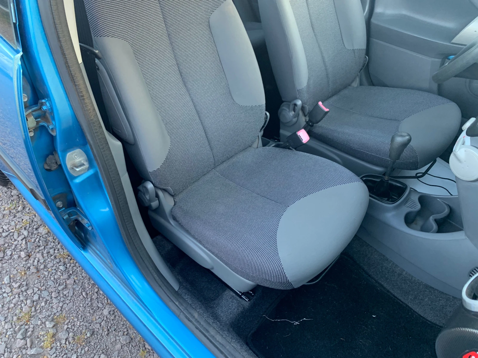 Peugeot 107 1.0i 66000км, снимка 15 - Автомобили и джипове - 54248033