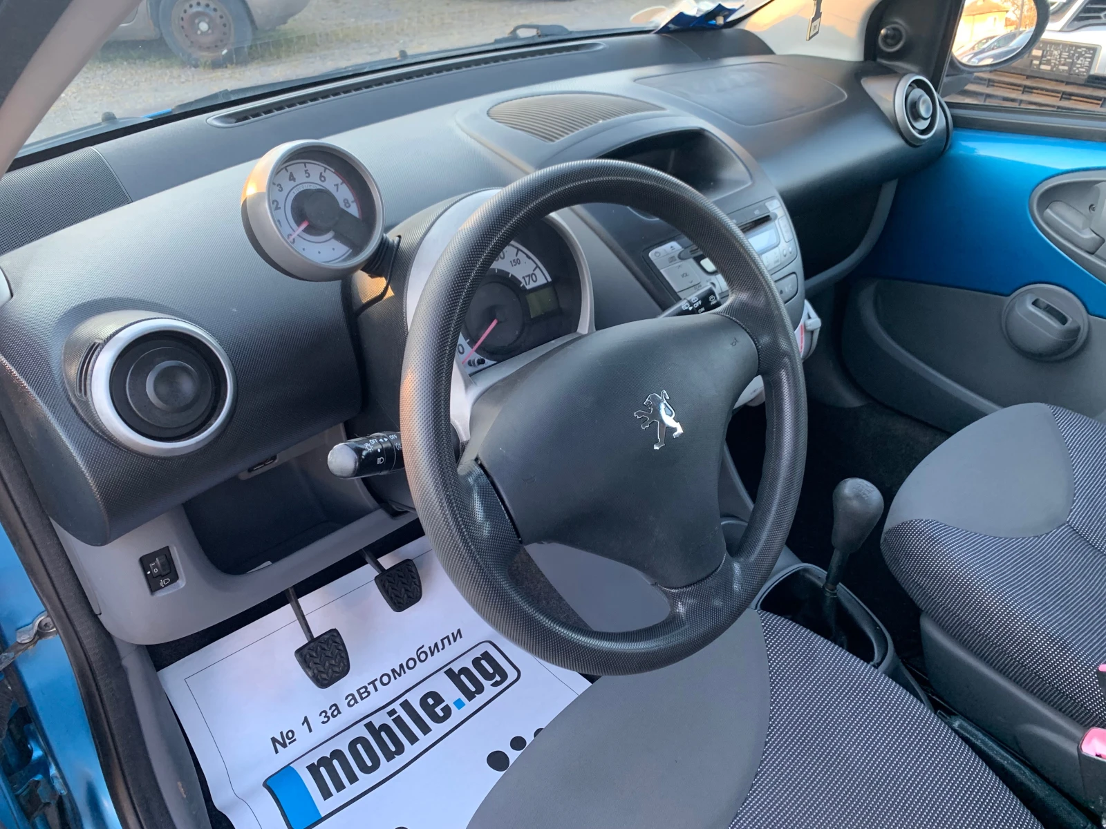 Peugeot 107 1.0i 66000км, снимка 9 - Автомобили и джипове - 54248033