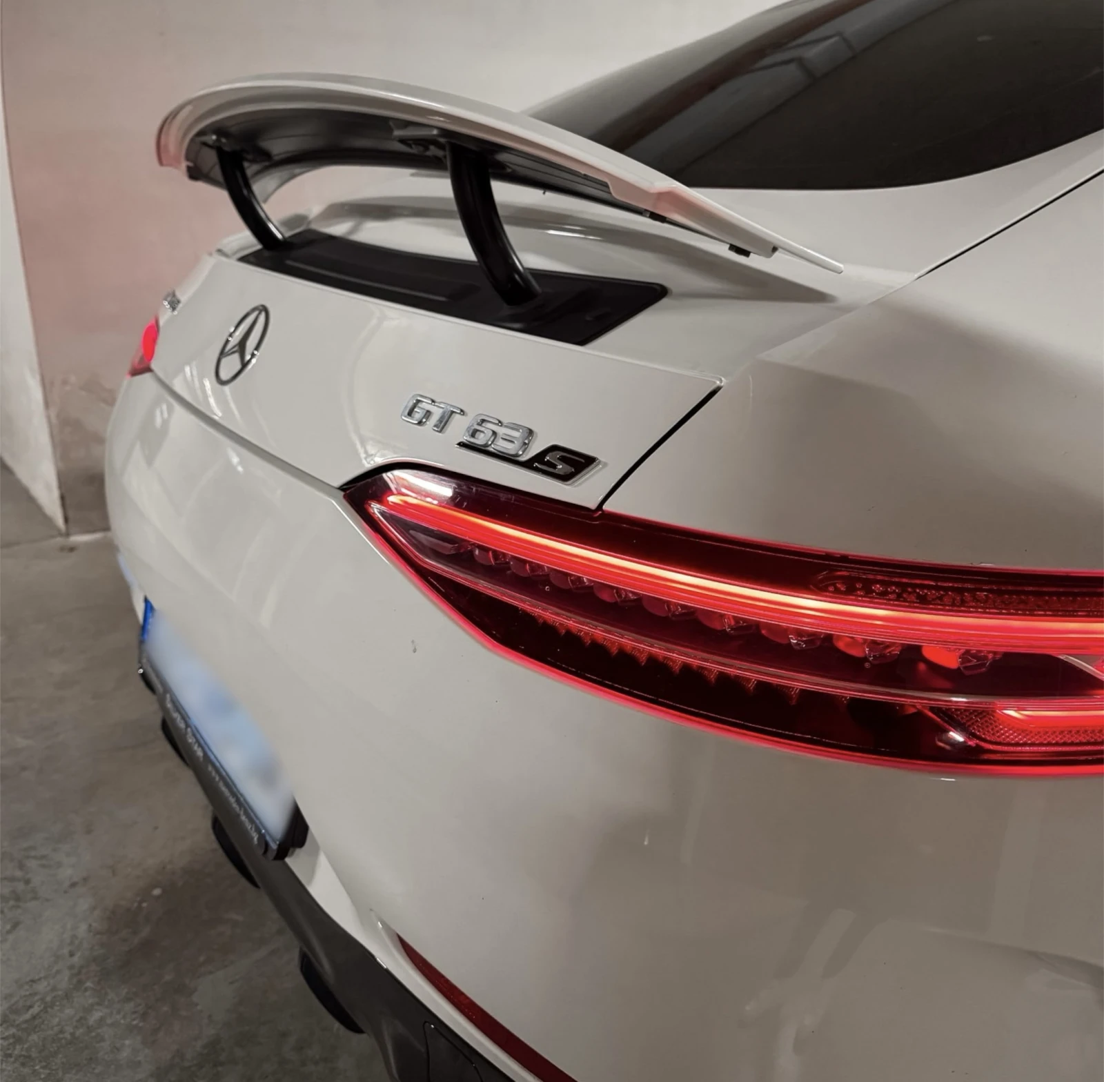 Mercedes-Benz AMG GT 63| NIGHT| DISTR| NAPPA| CARBON| PANO, снимка 4 - Автомобили и джипове - 54655676