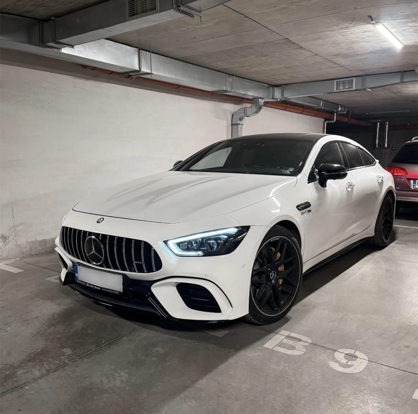 Mercedes-Benz AMG GT 63| NIGHT| DISTR| NAPPA| CARBON| PANO
