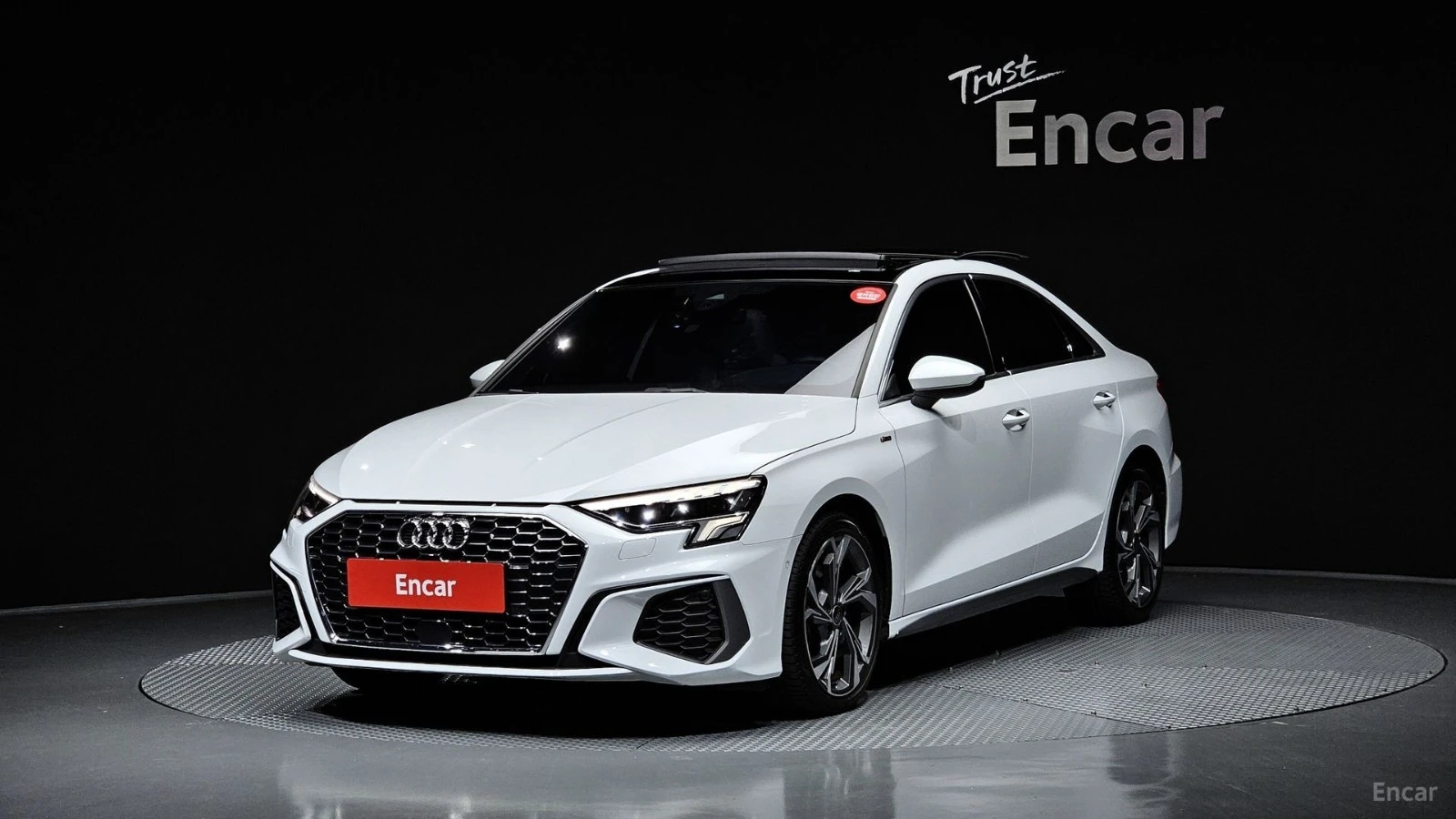 Audi A3 40 TFSI PREMIUM* КОЖА* НАВИ* ПАНО