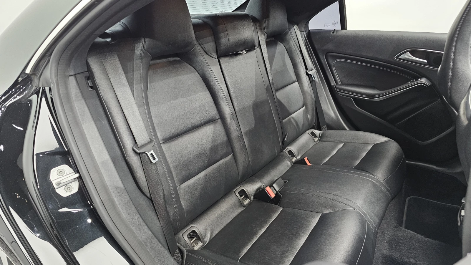 Mercedes-Benz CLA 200 CDI* ЛЮК* КРАЙНА ЦЕНА, снимка 12 - Автомобили и джипове - 55496184