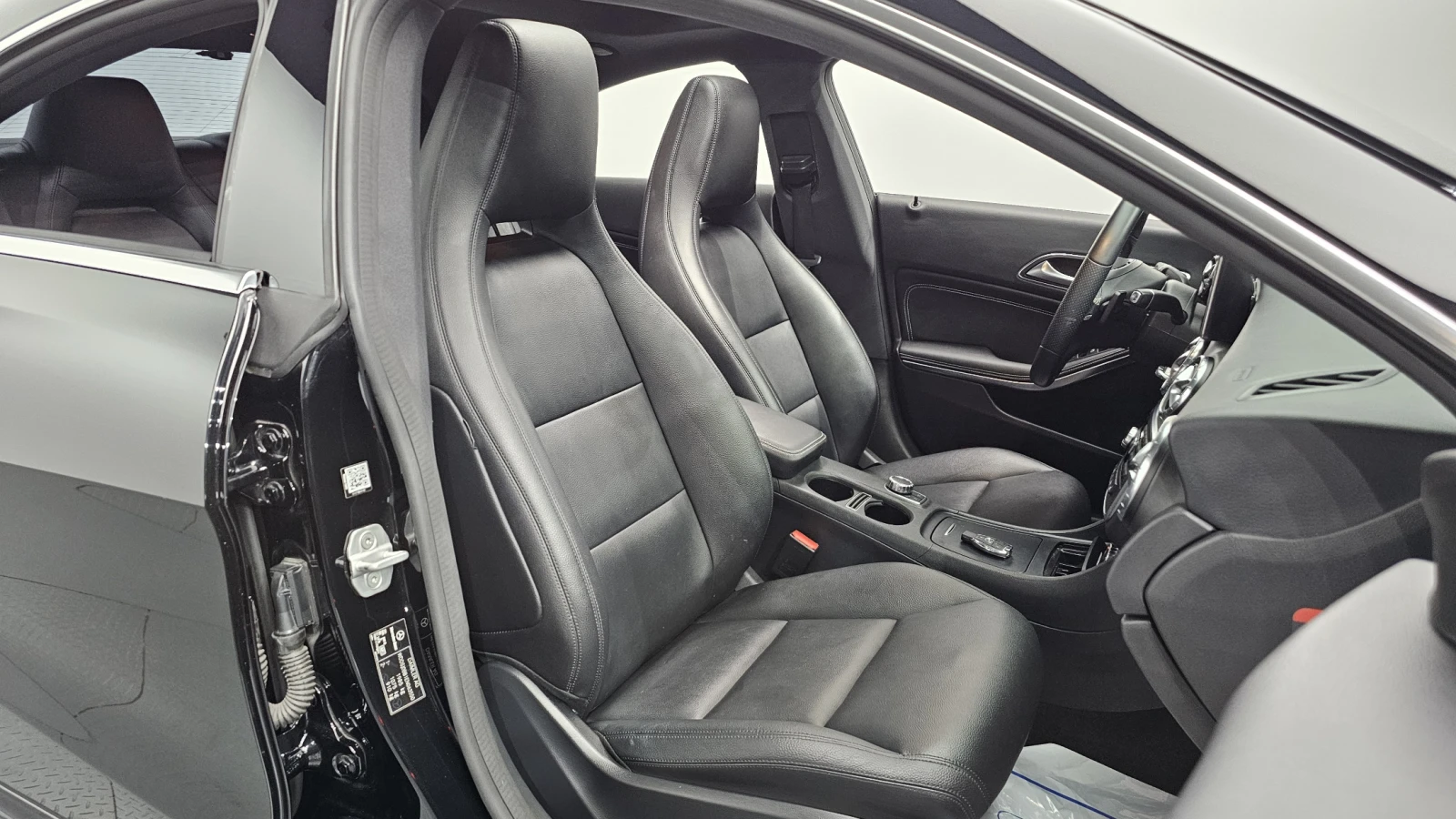 Mercedes-Benz CLA 200 CDI* ЛЮК* КРАЙНА ЦЕНА, снимка 11 - Автомобили и джипове - 55496184