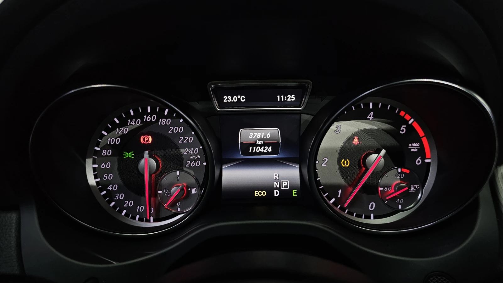 Mercedes-Benz CLA 200 CDI* ЛЮК* КРАЙНА ЦЕНА, снимка 8 - Автомобили и джипове - 55496184