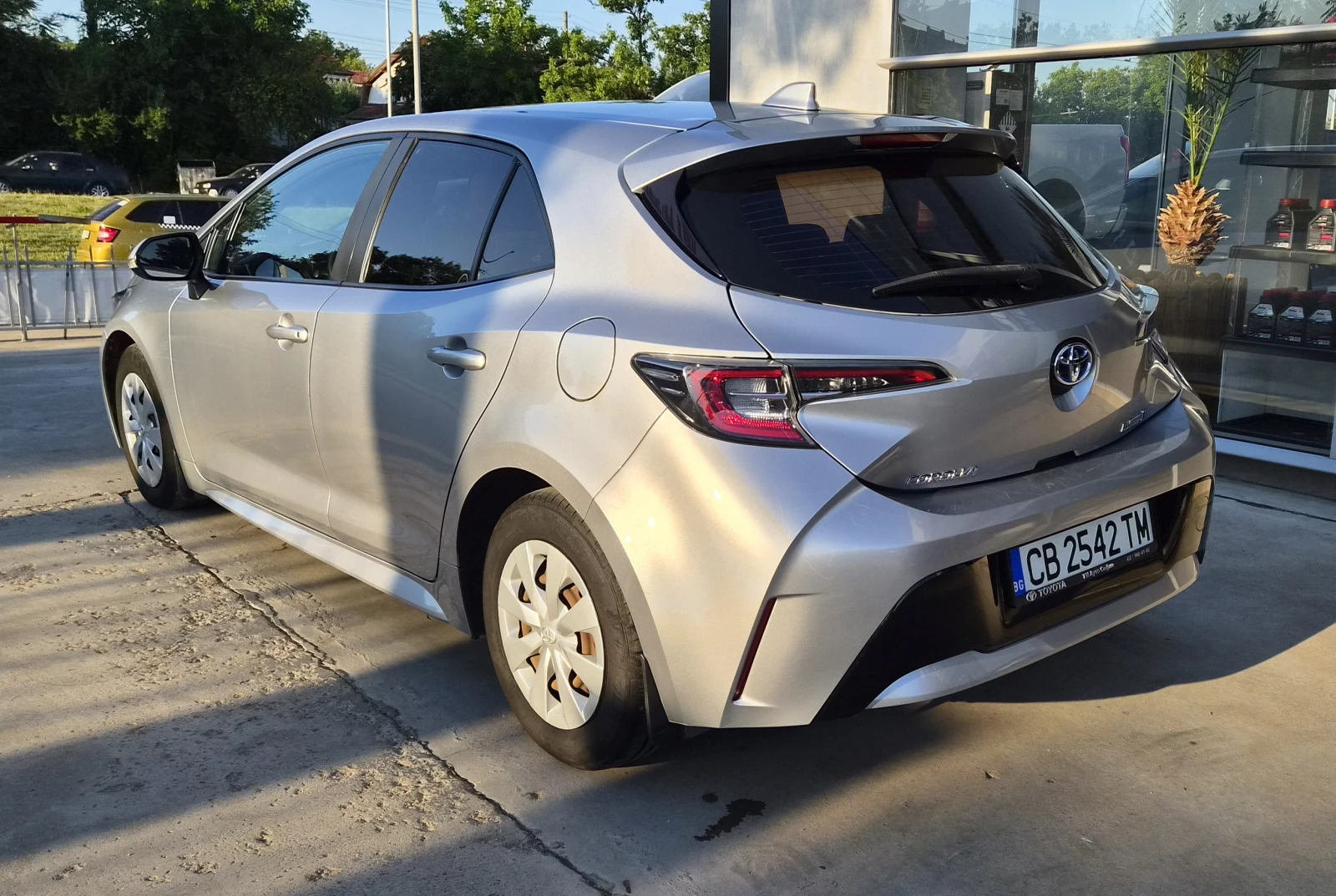 Toyota Corolla ГАРАНЦИЯ  1.8 (122 кс) Hybrid e-CVT, снимка 6 - Автомобили и джипове - 55496662