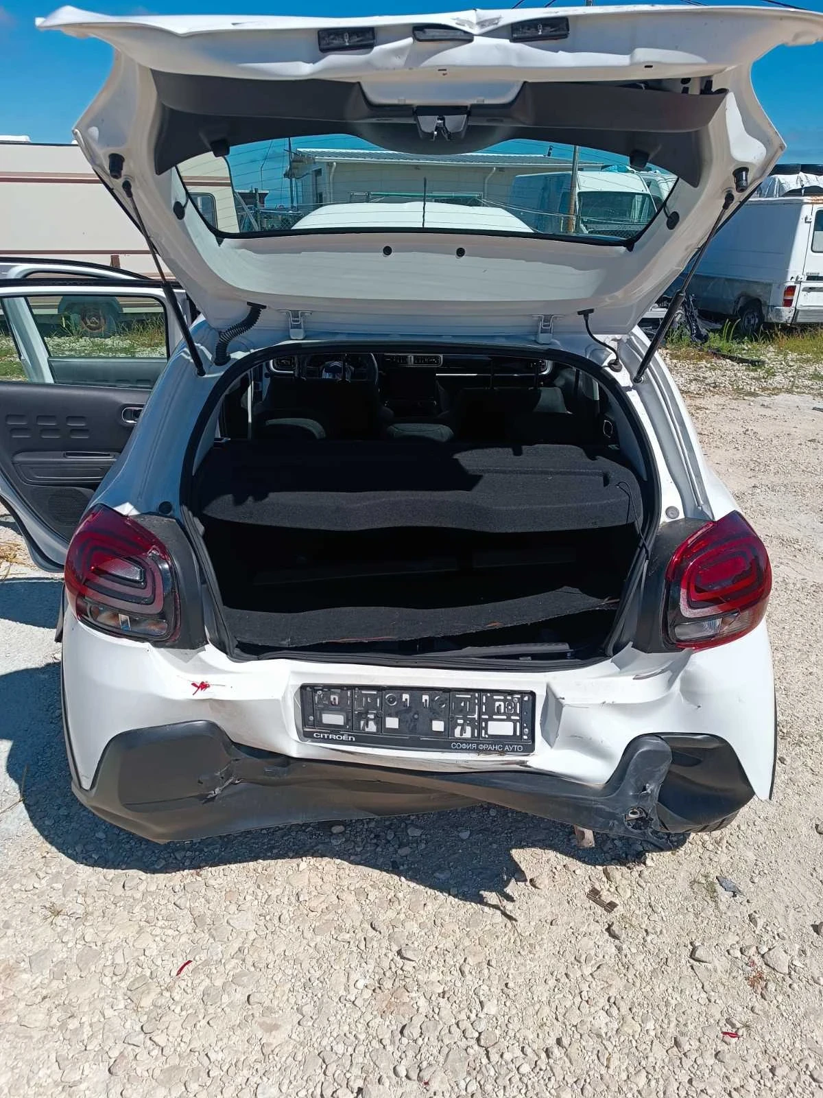 Citroen C3 1.2 i, снимка 4 - Автомобили и джипове - 55901499