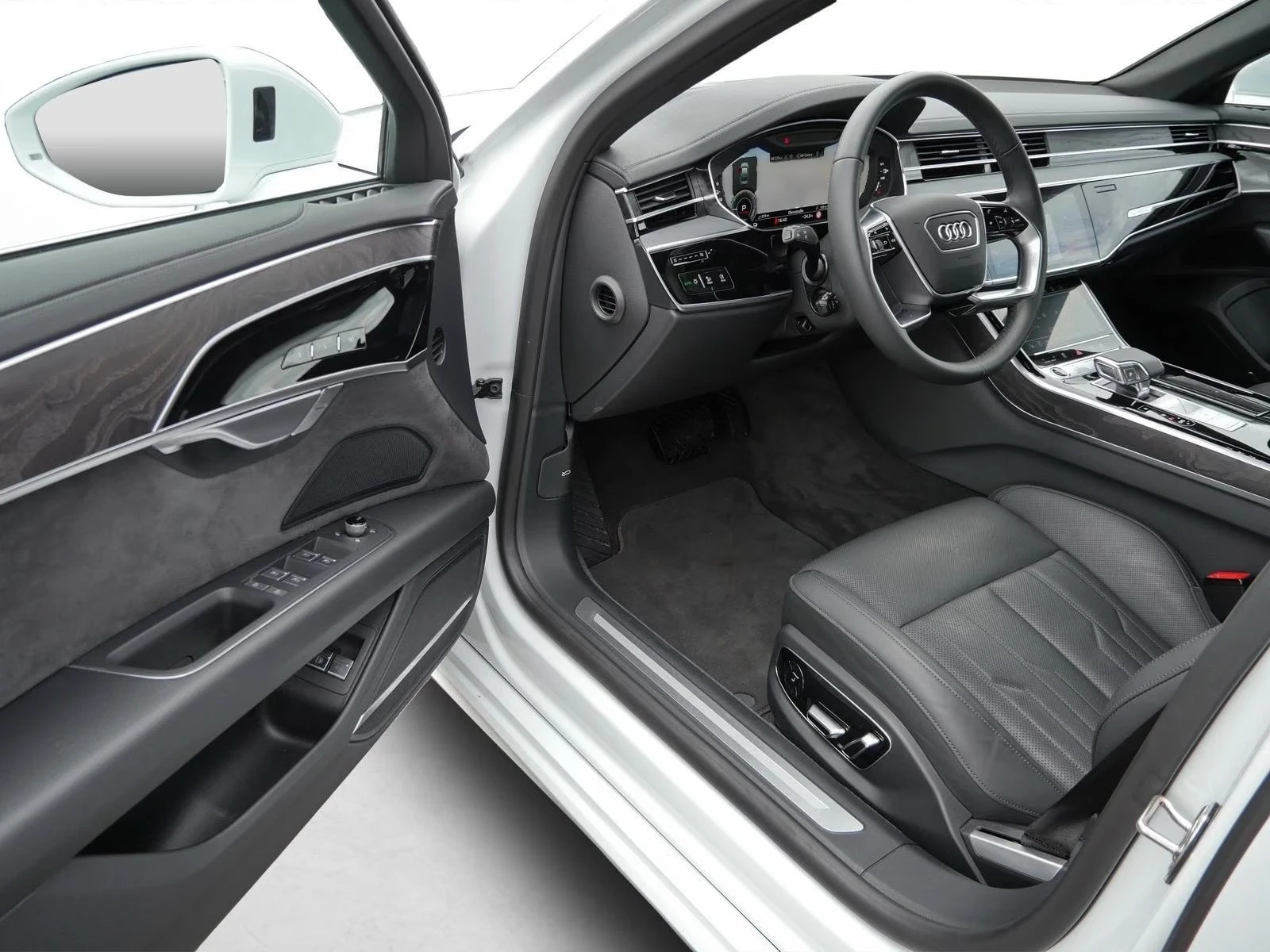 Audi A8 60 TFSIe / LONG/ B&O/ HUD/ MATRIX/ PANO/ AIR / 360, снимка 4 - Автомобили и джипове - 56002929