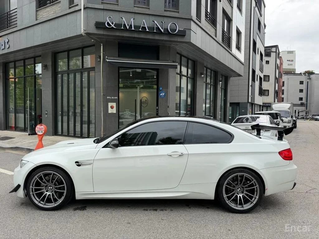 BMW M3 * Coupe * АВТОКРЕДИТ БЕЗ ПЪРВОНАЧАЛНА ВНОСКА* , снимка 6 - Автомобили и джипове - 56118397