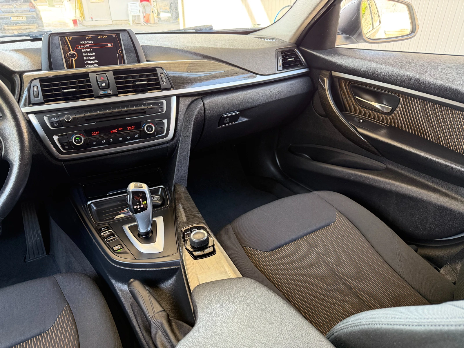 BMW 320 ВИДЕО В ОБЯВАТА !!!, снимка 13 - Автомобили и джипове - 56152557