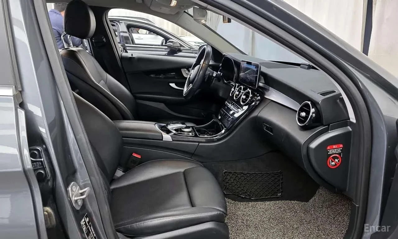 Mercedes-Benz C 200 FACELIFT * ФИКСИРАНА ЦЕНА ДО БЪЛГАРИЯ* , снимка 10 - Автомобили и джипове - 56258512
