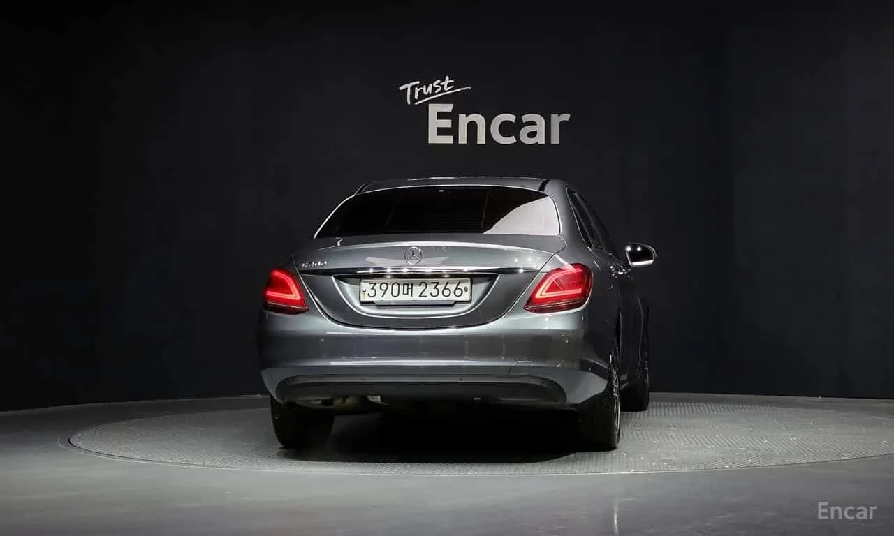 Mercedes-Benz C 200 FACELIFT * ФИКСИРАНА ЦЕНА ДО БЪЛГАРИЯ* , снимка 4 - Автомобили и джипове - 56258512