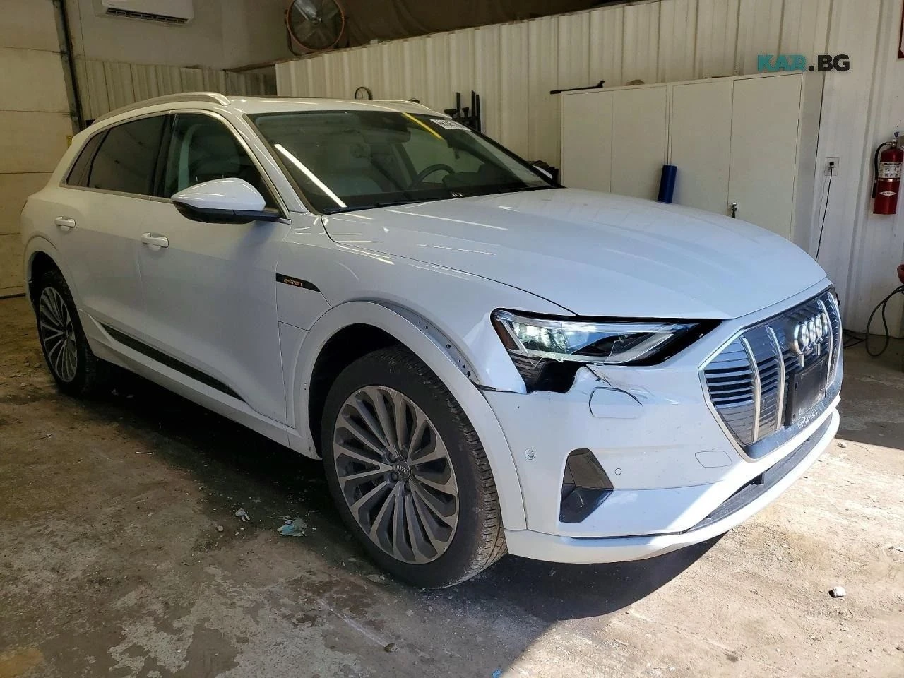 Audi E-Tron, снимка 3 - Автомобили и джипове - 56683316