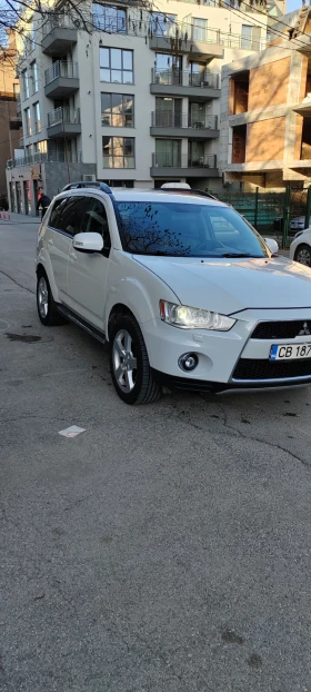 Mitsubishi Outlander 2.2 DiD автоматик, снимка 5