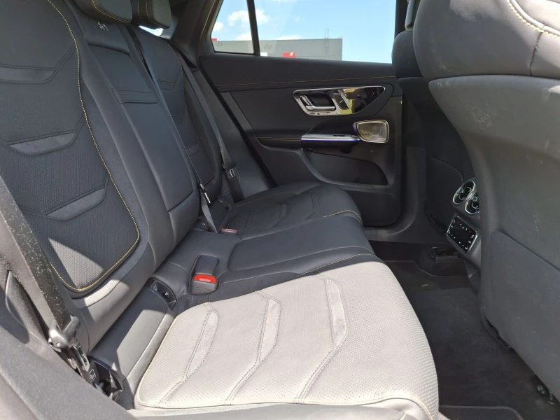 Mercedes-Benz GLC 43 AMG 4MATIC Coupе, снимка 7 - Автомобили и джипове - 49271619