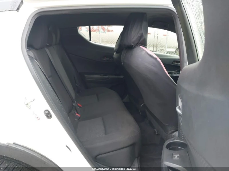 Toyota C-HR XLE, снимка 8 - Автомобили и джипове - 53183230