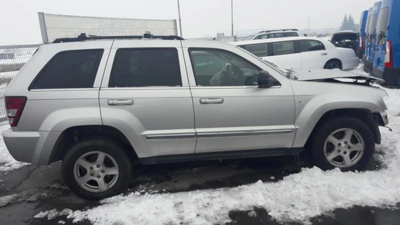 Jeep Grand cherokee 3.0 CRD-2бр., снимка 2 - Автомобили и джипове - 17265159