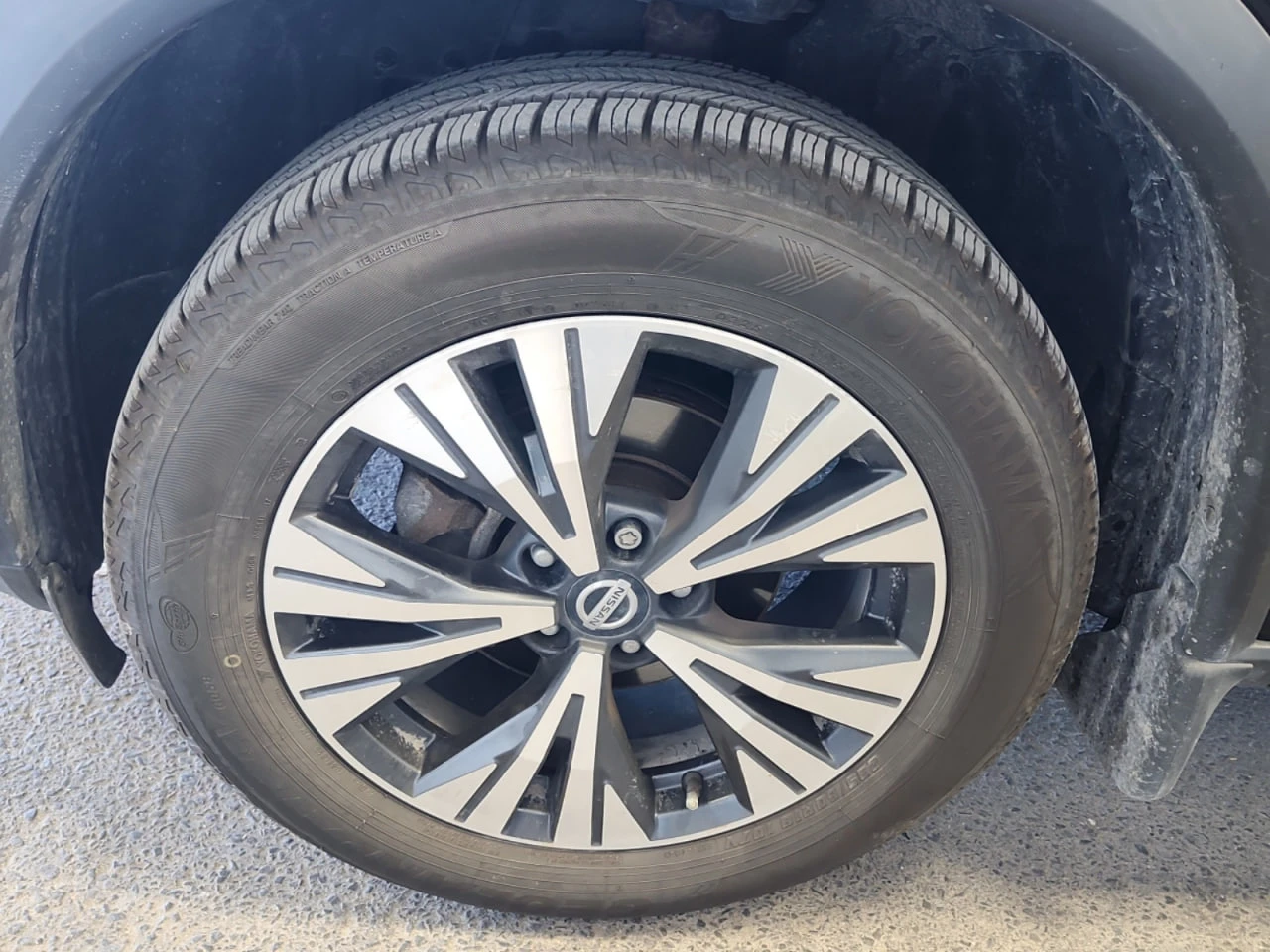 Nissan Rogue *  *    *   *  | Mobile.bg   13