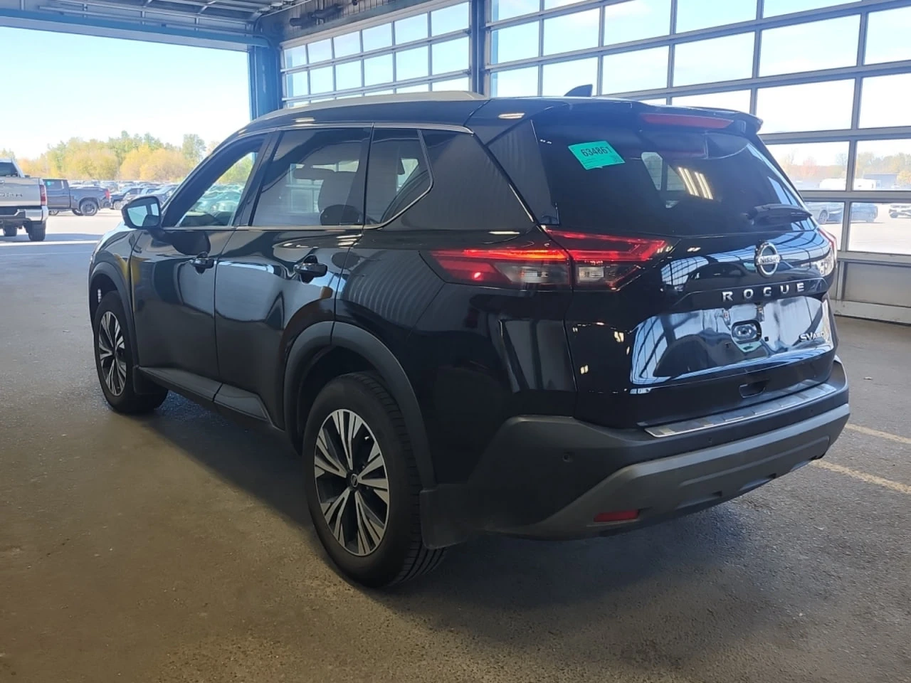 Nissan Rogue * АВТО КРЕДИТ* ЦЕНА ДО БГ * СЕРВИЗНА ИСТОРИЯ *  - изображение 4