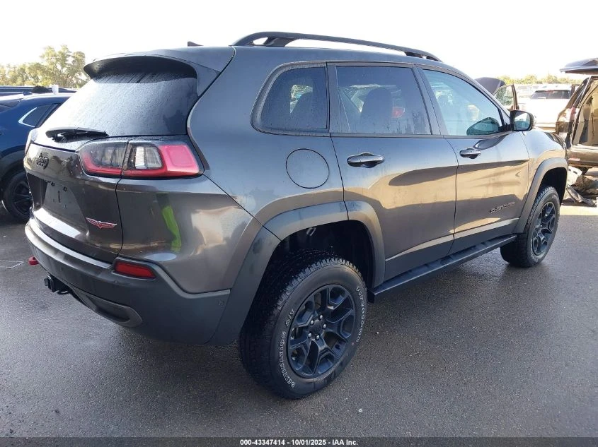 Jeep Cherokee 2.0L I-4 DI, DOHC, TURBO, 270HP 4X4 Drive | Mobile.bg � ����������� 11