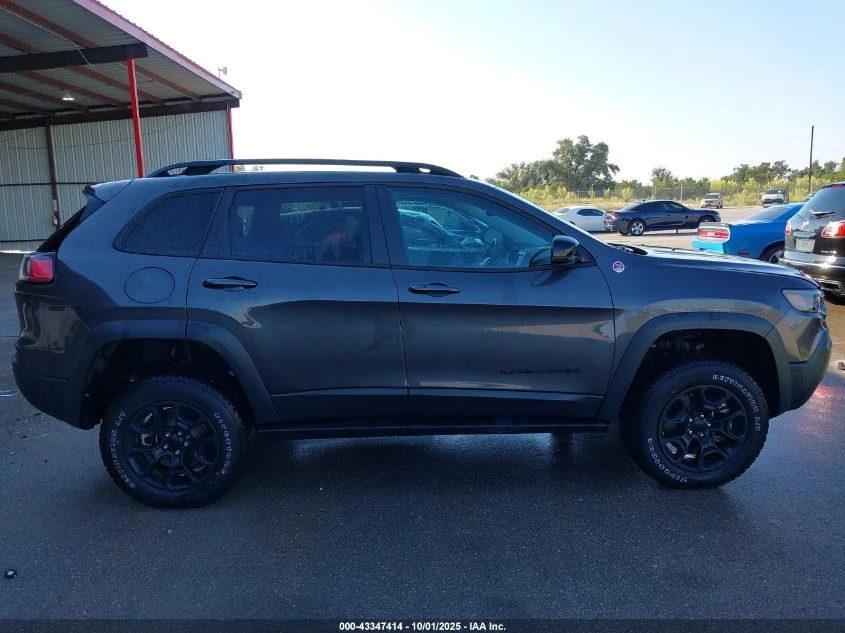 Jeep Cherokee 2.0L I-4 DI, DOHC, TURBO, 270HP 4X4 Drive | Mobile.bg � ����������� 5