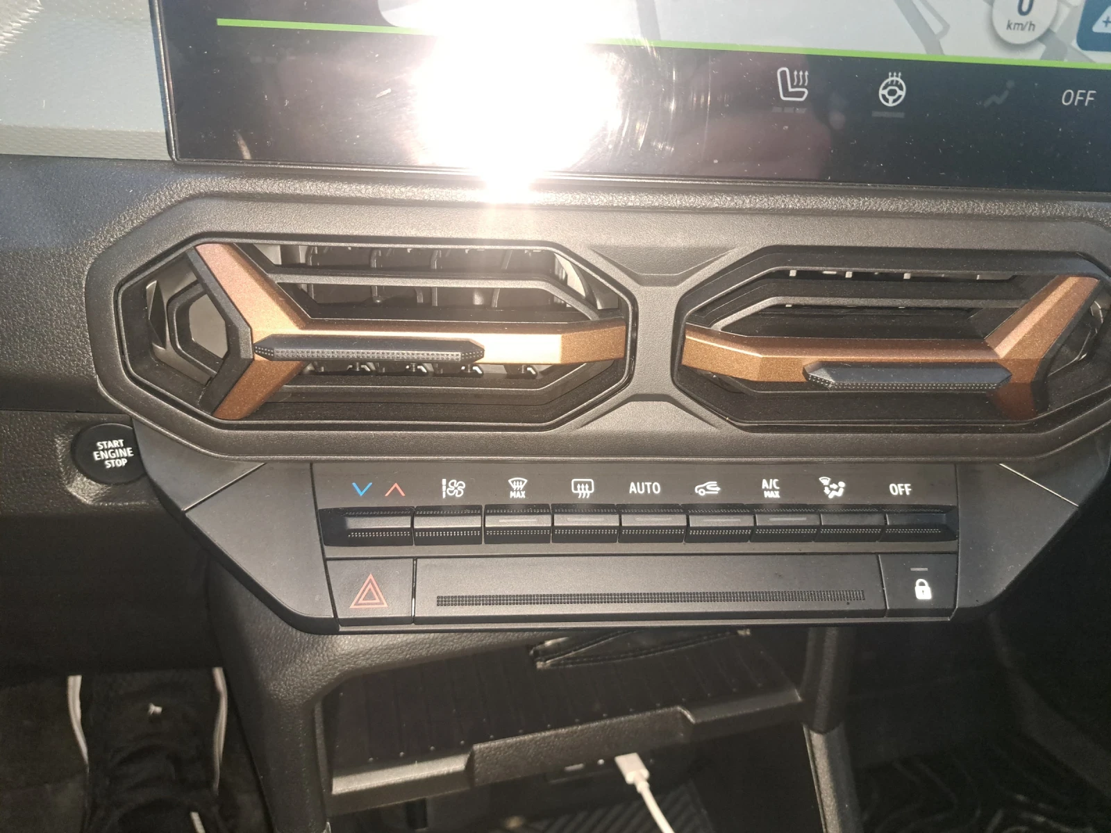 Dacia Duster, снимка 9 - Автомобили и джипове - 53724711