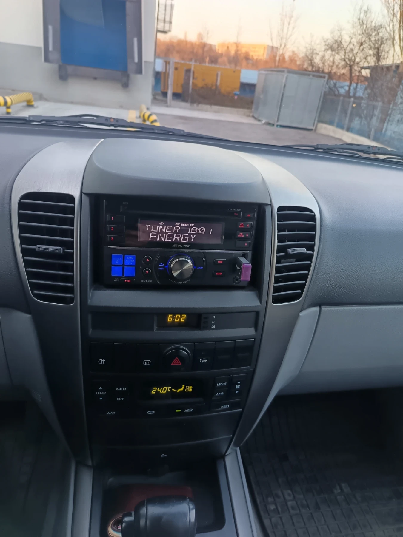 Kia Sorento, снимка 12 - Автомобили и джипове - 53852534