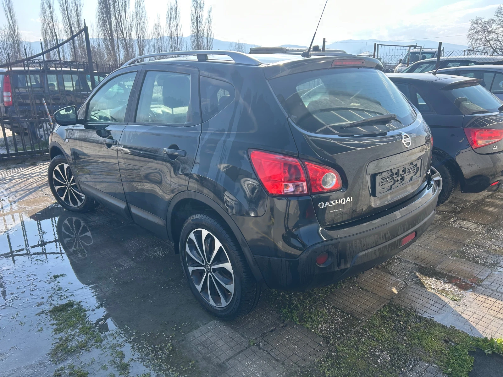 Nissan Qashqai 1.5DCI .нави , камера , панорама, снимка 5 - Автомобили и джипове - 53985450