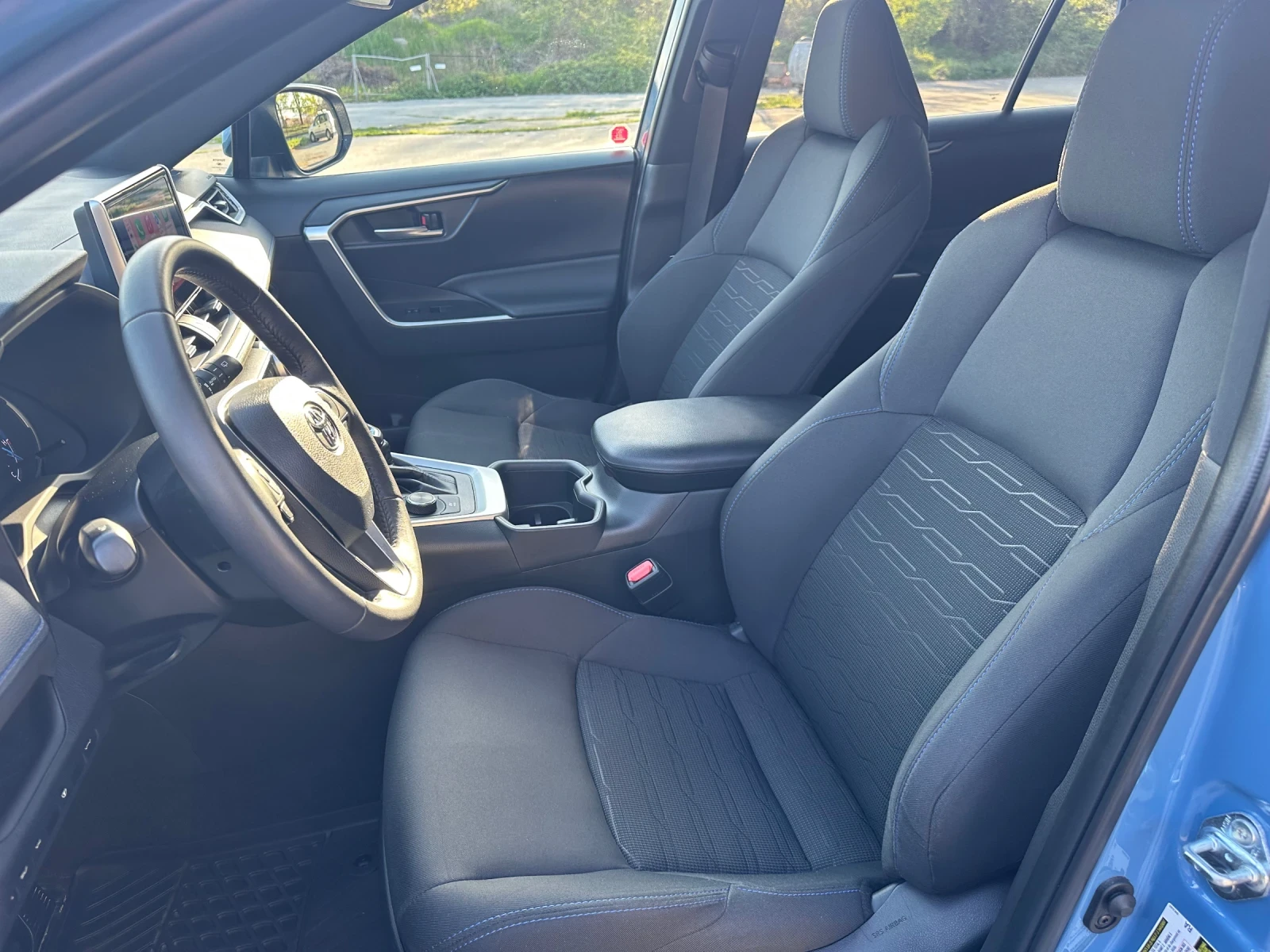 Toyota Rav4 Sport Edition Hybrid, снимка 7 - Автомобили и джипове - 54314820