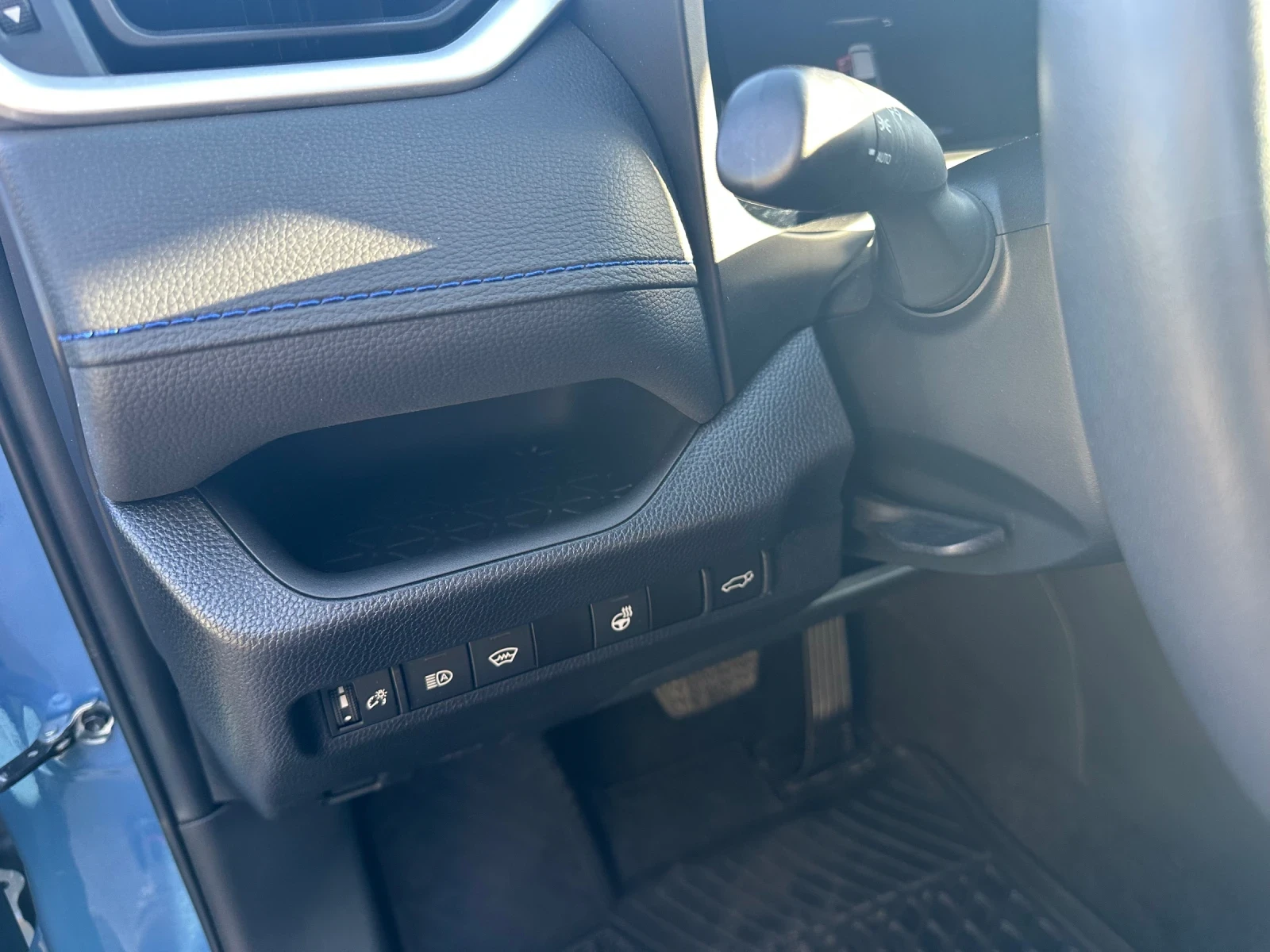 Toyota Rav4 Sport Edition Hybrid, снимка 9 - Автомобили и джипове - 54314820