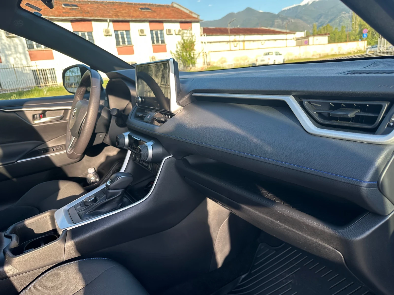 Toyota Rav4 Sport Edition Hybrid, снимка 10 - Автомобили и джипове - 54314820