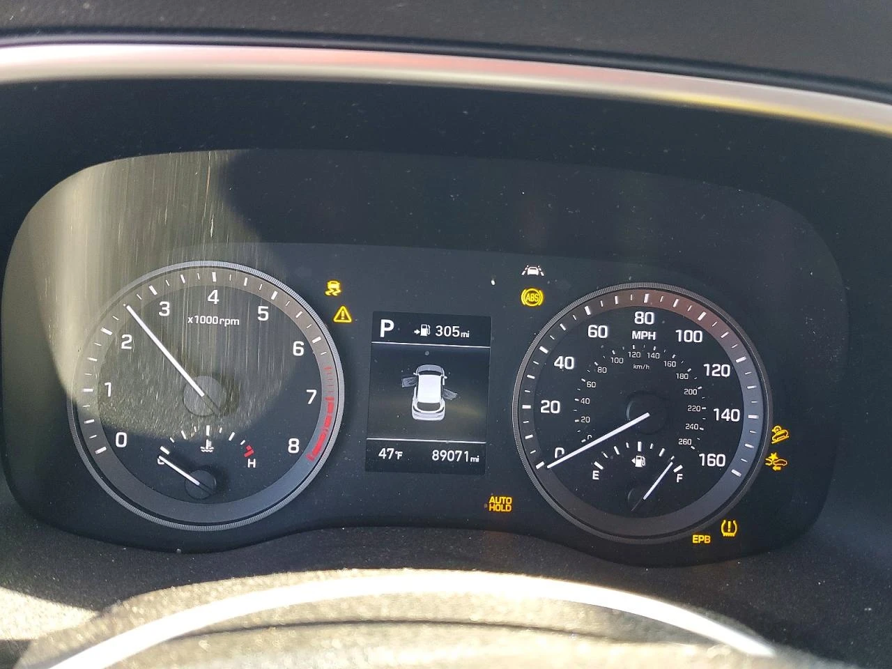 Hyundai Tucson 2.0l Se, снимка 9 - Автомобили и джипове - 54429653