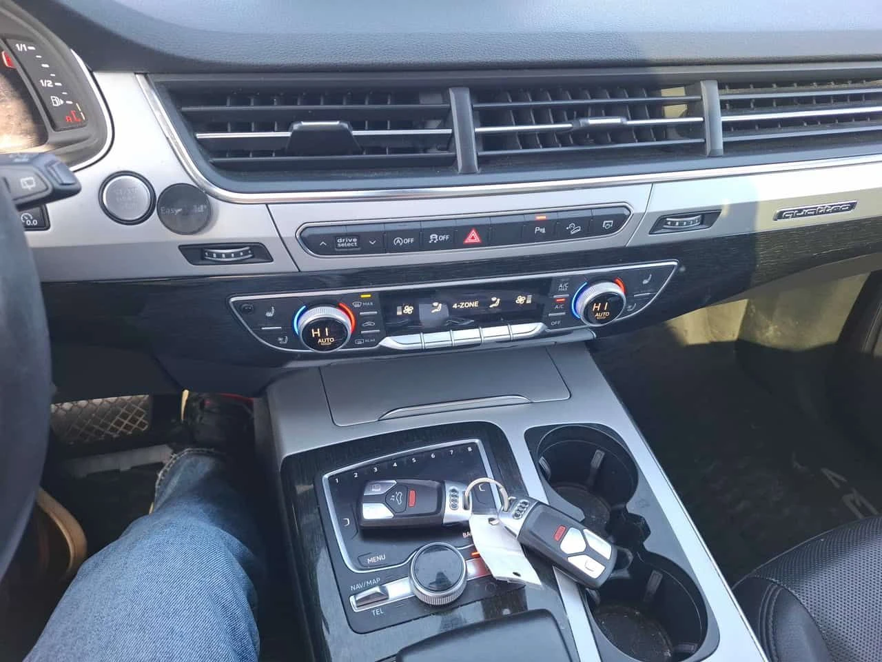 Audi Q7 * Progressiv * 360 * ОБДУХВАНЕ * PANO, снимка 9 - Автомобили и джипове - 54529092