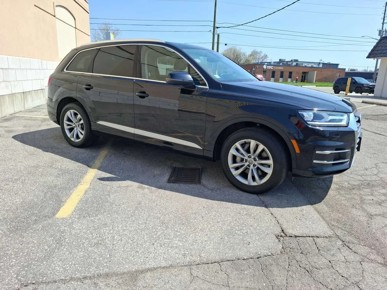 Audi Q7 * Progressiv * 360 * ОБДУХВАНЕ * PANO, снимка 3 - Автомобили и джипове - 54529092