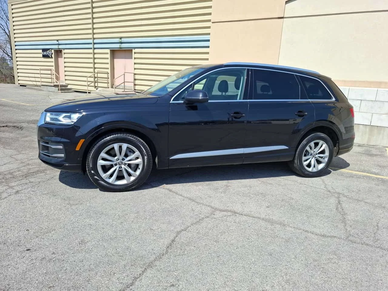 Audi Q7 * Progressiv * 360 * ОБДУХВАНЕ * PANO, снимка 2 - Автомобили и джипове - 54529092
