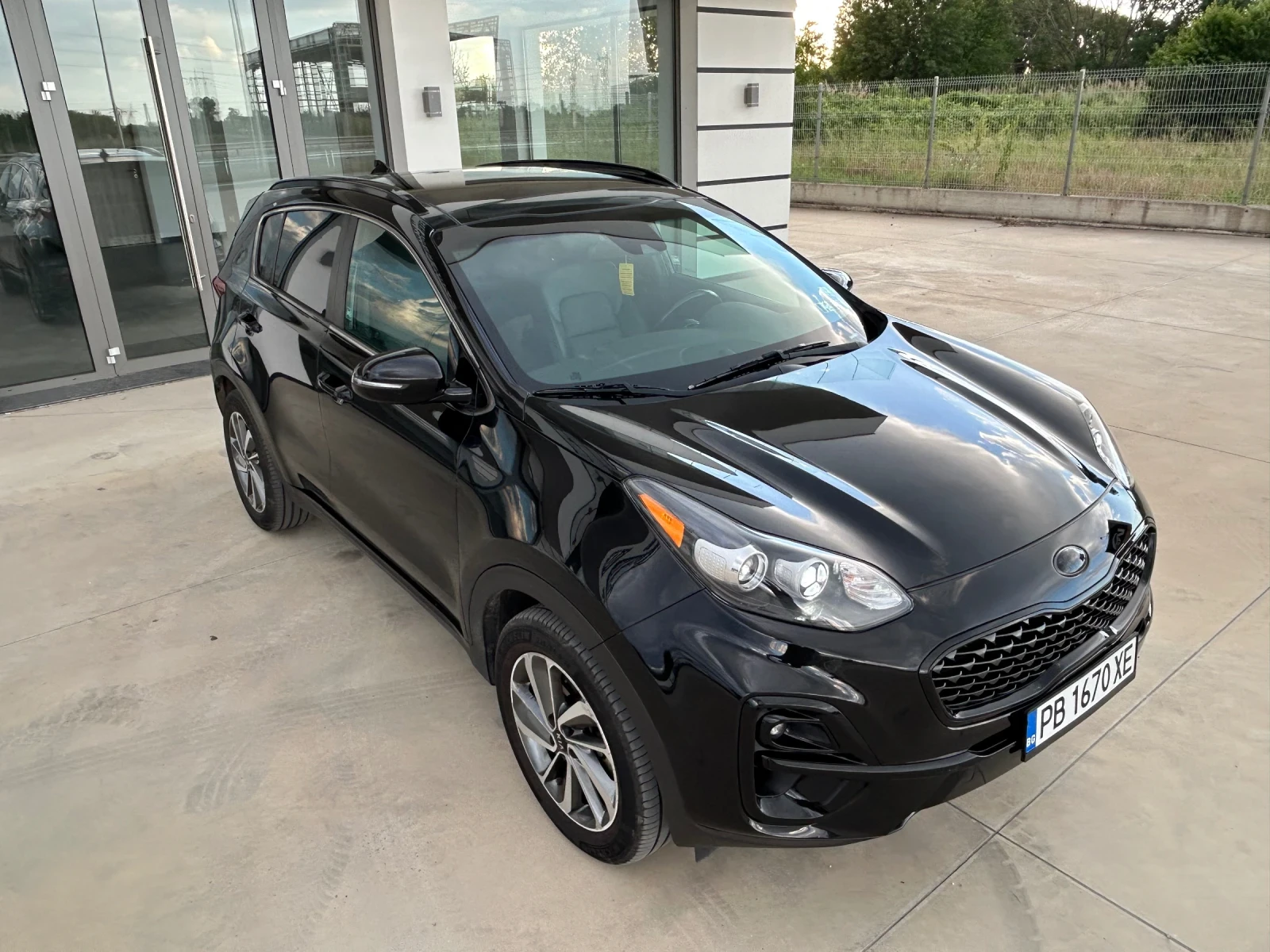 Kia Sportage, снимка 2 - Автомобили и джипове - 54704777