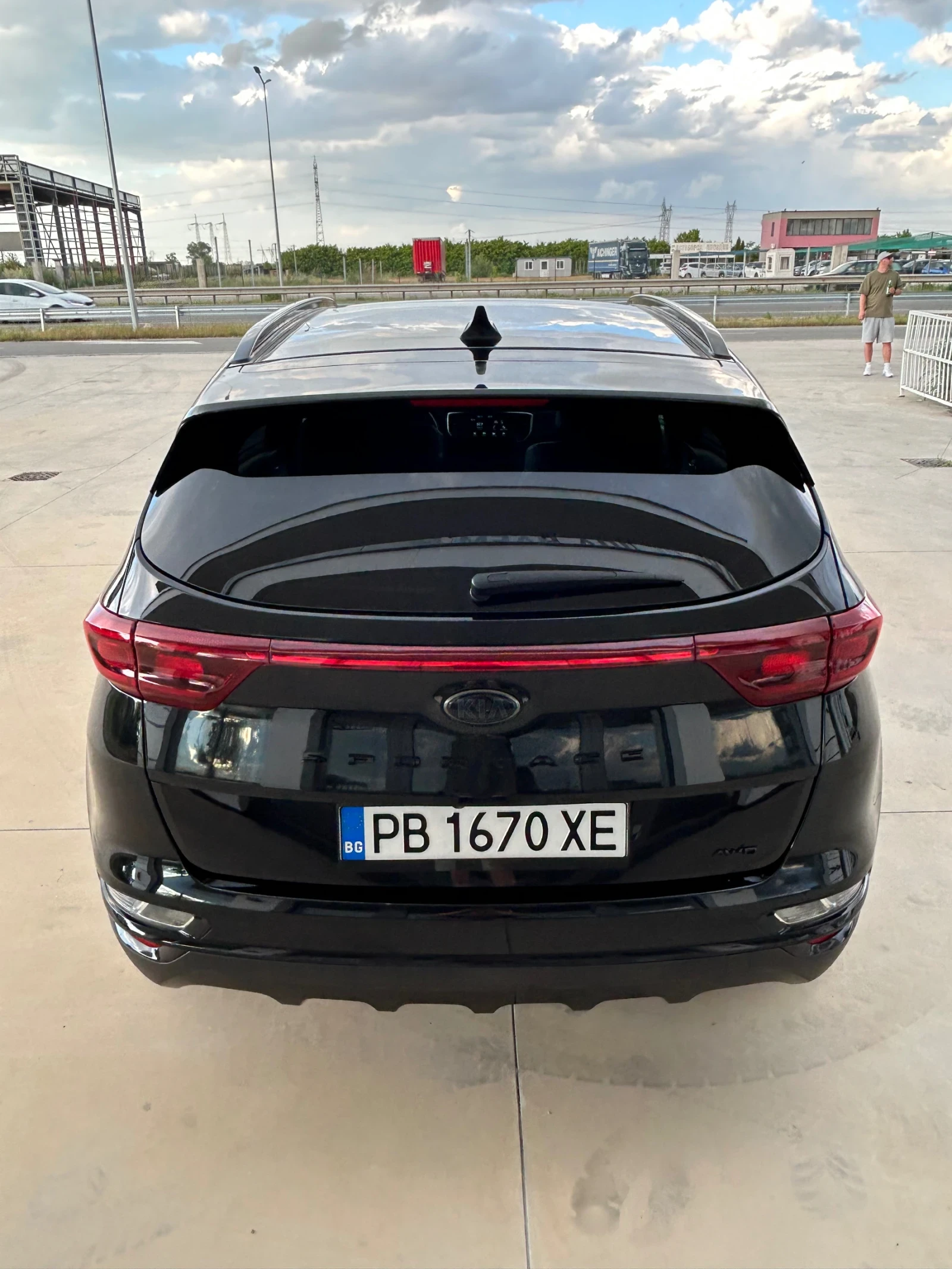 Kia Sportage, снимка 3 - Автомобили и джипове - 54704777