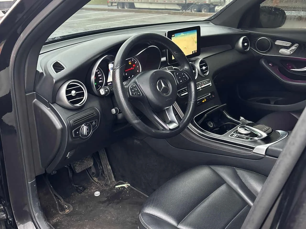 Mercedes-Benz GLC 300 /360/ STAR LIGHT / АВТОКРЕДИТ, снимка 5 - Автомобили и джипове - 54726672