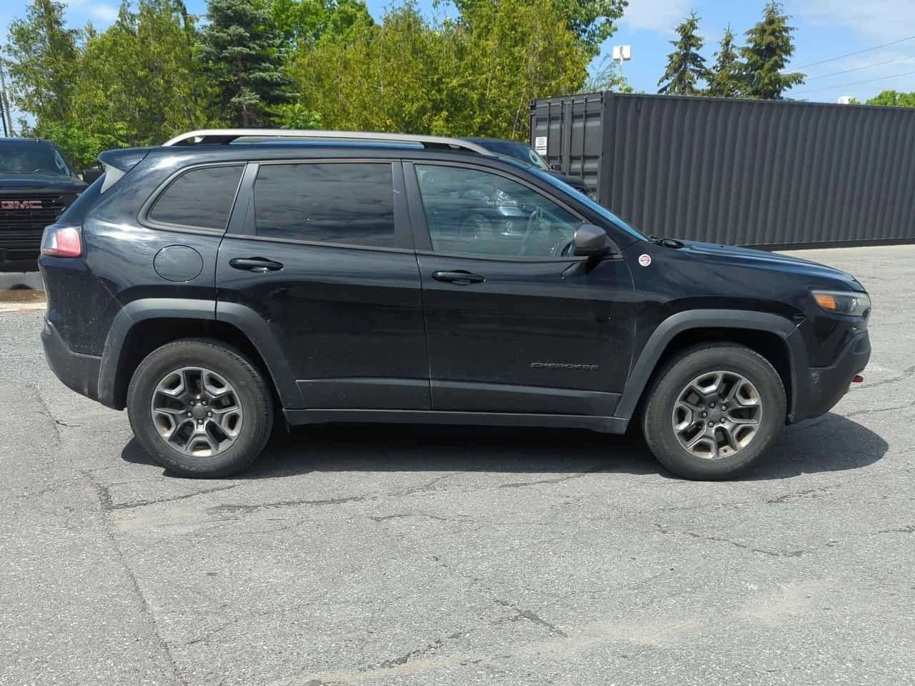 Jeep Cherokee * Trailhawk * АВТОКРЕДИТ БЕЗ ПЪРВОНАЧАЛНА ВНОСКА* , снимка 3 - Автомобили и джипове - 54952894
