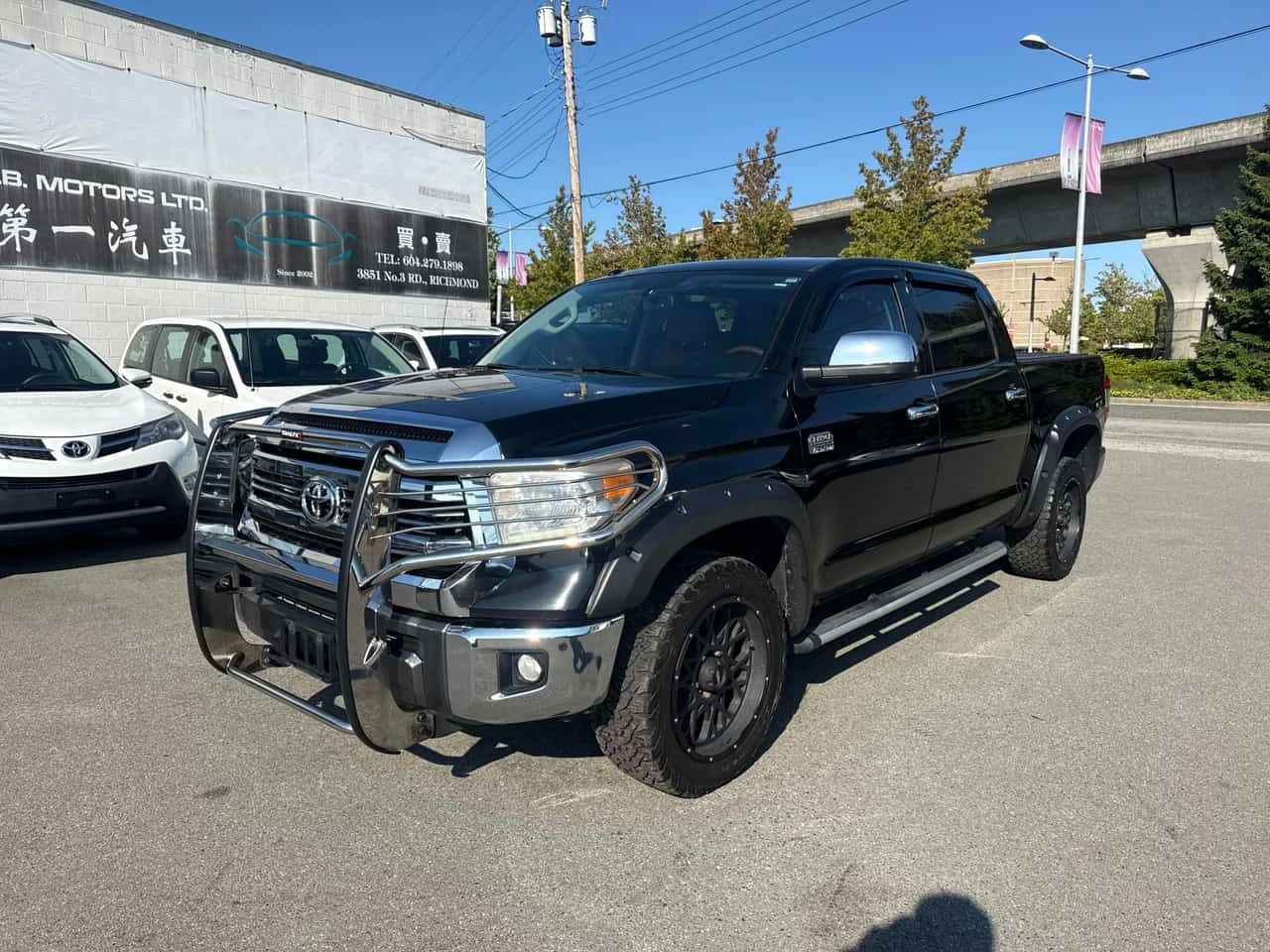 Toyota Tundra * 4WD Crewmax 146" 5.7L Platinum* АВЪОКРЕДИТ* 