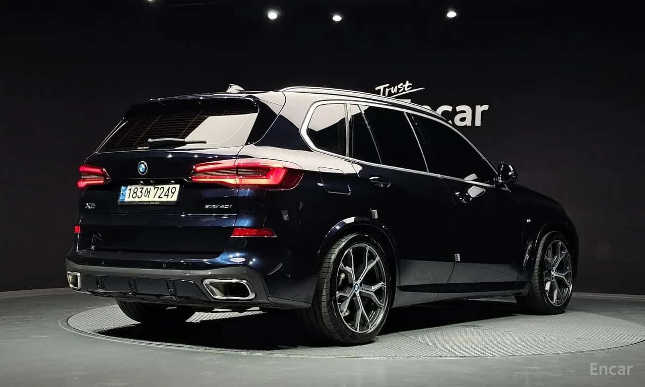 BMW X5 * xDrive 40i * ЛАЗЕРИ * ОБДУХВАНЕ * H/K * HEAD-UP, снимка 2 - Автомобили и джипове - 55703052