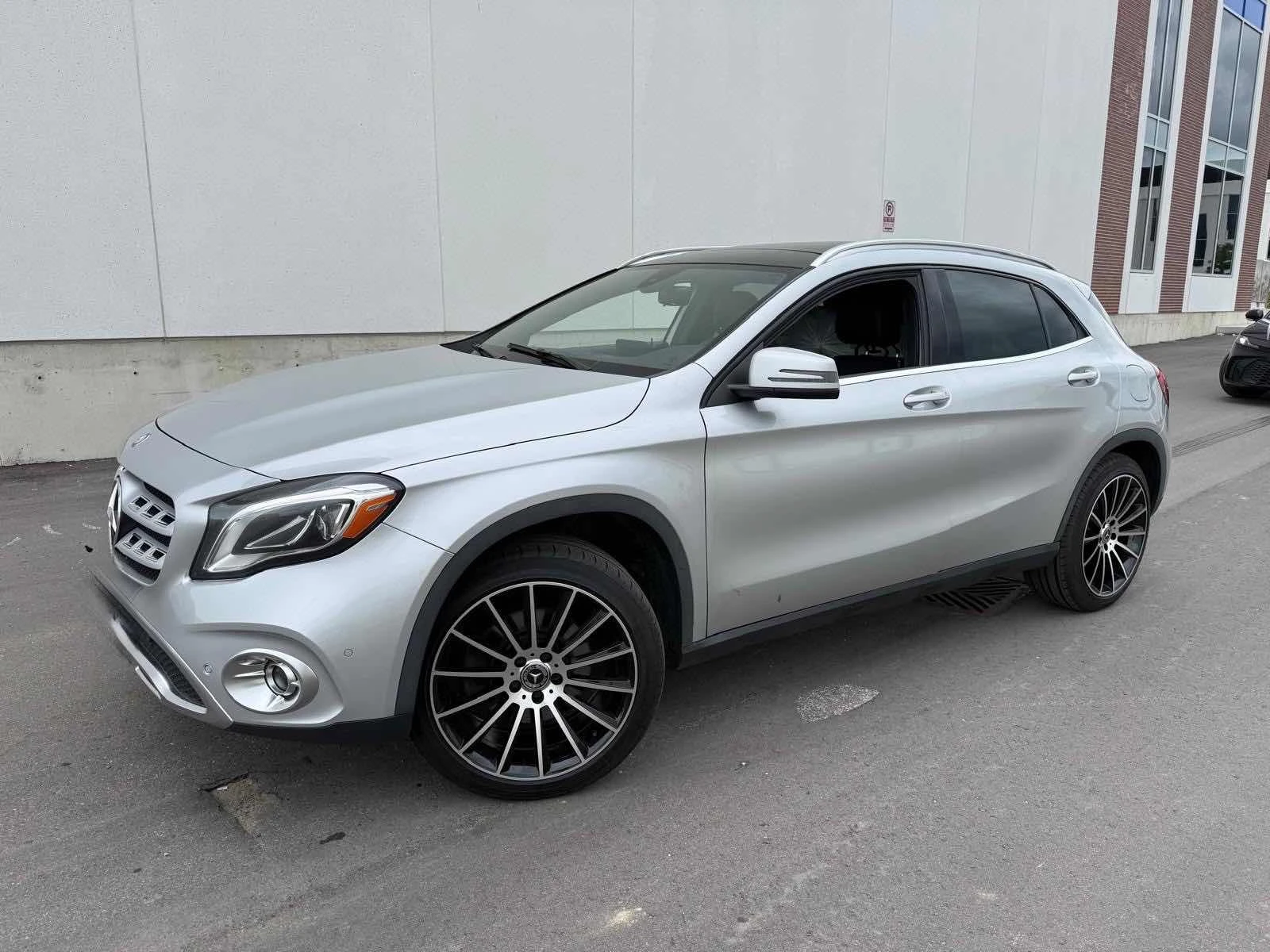 Mercedes-Benz GLA 250 * АВТОКРЕДИТ * ГЛАВНО ПРЕДСТАВИТЕЛСТВО