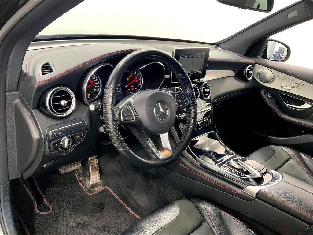 Mercedes-Benz GLC 43 AMG BURMASTER* 360* PANO* KEYLESS GO* DYNAMICA* 20", снимка 5 - Автомобили и джипове - 56041647