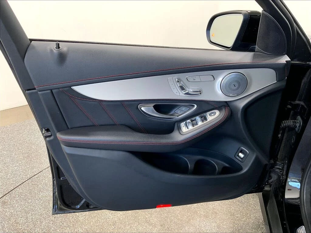 Mercedes-Benz GLC 43 AMG BURMASTER* 360* PANO* KEYLESS GO* DYNAMICA* 20", снимка 10 - Автомобили и джипове - 56041647