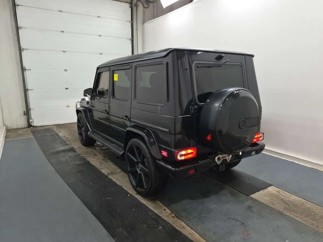 Mercedes-Benz G 63 AMG | CARFAX | АВТОФИНАНСИРАНЕ, снимка 5 - Автомобили и джипове - 56171727